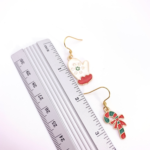 Mismatched Christmas Candycane and Mitten Earrings - Picture 3 of 4